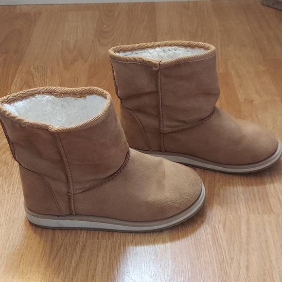 Faux Leather Winter Boots - Picture 3 of 8